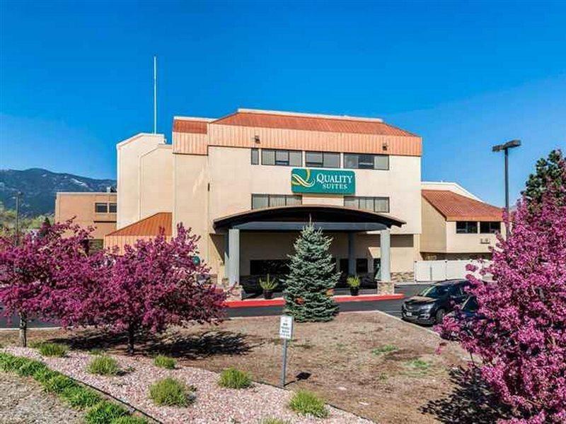 Quality Suites Central Colorado Springs Exterior foto