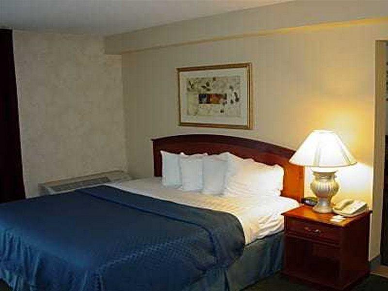 Quality Suites Central Colorado Springs Exterior foto