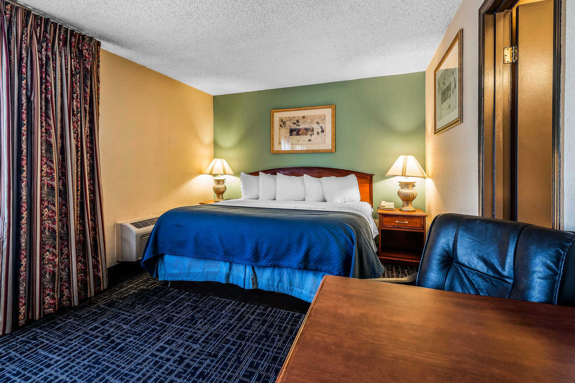 Quality Suites Central Colorado Springs Zimmer foto