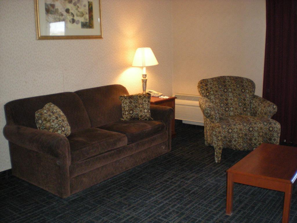 Quality Suites Central Colorado Springs Exterior foto